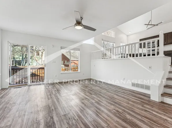 802 Timothy Dr, Longmont, CO 80503