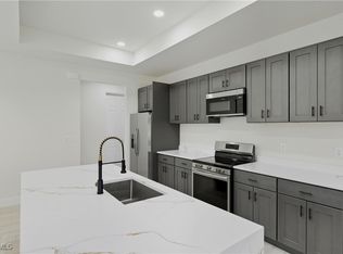 2705 64th St W, Lehigh Acres, FL 33971