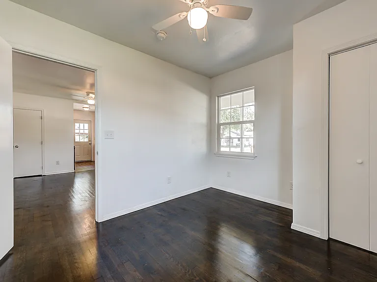 2416 SW 33rd St — Photo 19