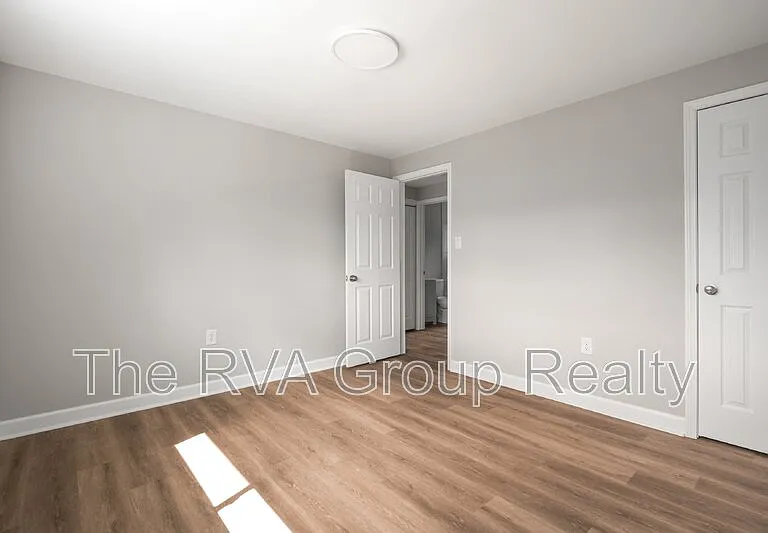 1915 Miller Ave #2 — Photo 29