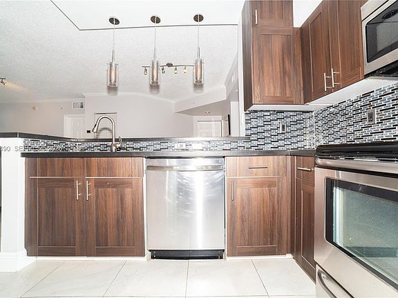 3rd image of 17100 N Bay Rd APT 1802