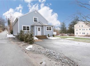 287 Main St, Hope, RI 02831