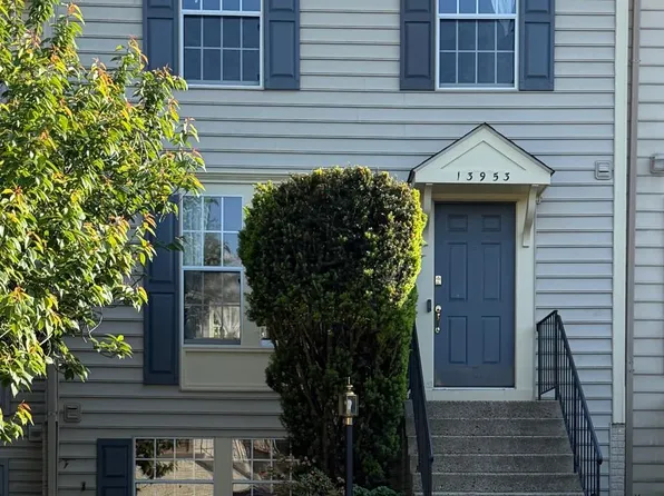13953 Winding Ridge Ln, Centreville, VA 20121