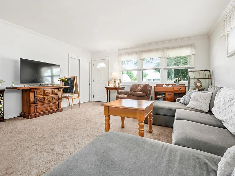 313 Williams Rd — Photo 8