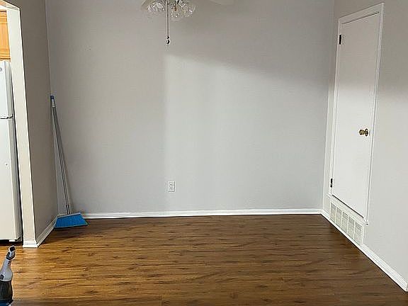 3rd image of 2854 Pease Dr APT 202