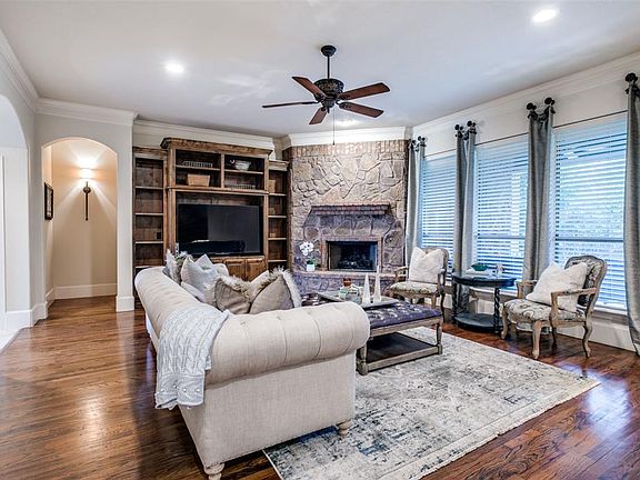 3rd image of 8109 Camino Dr