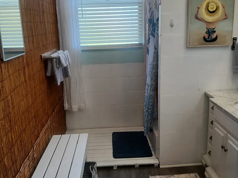 2216 Lake Shore Dr — Photo 14