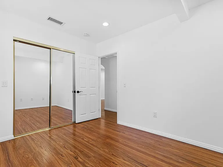 4949 San Feliciano Dr — Photo 17