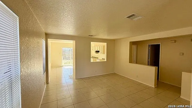 10026 Sungate Park — Photo 2