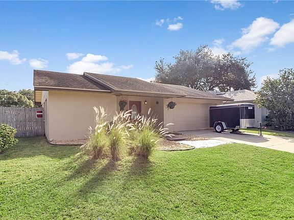3rd image of 904 Sunshine Way SW