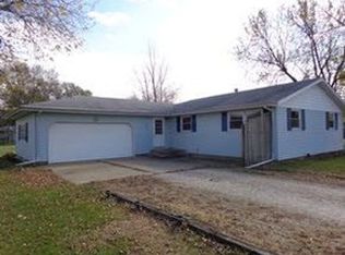 13468 Walnut St, Manito, IL 61546