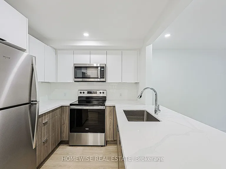100 Liberty St N #18A — Photo 3