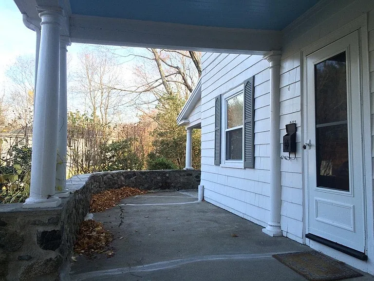 205 Woburn St #1 — Photo 15