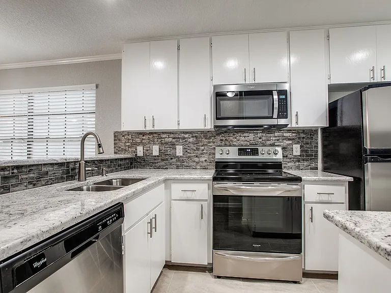 11815 Vance Jackson Rd #606 — Photo 5