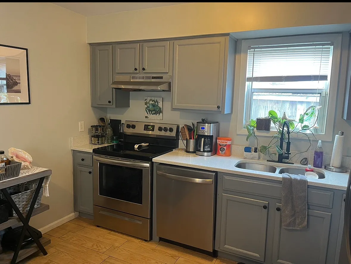 2 bed, 1.5 bath, 1022 sqft, $2,500 — Photo 2