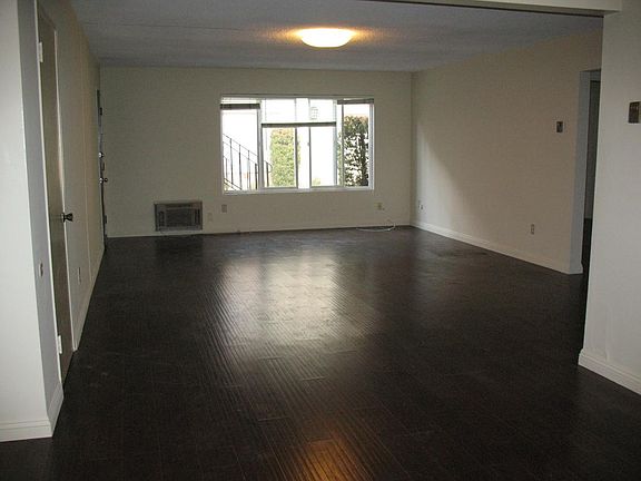 3rd image of 33 Bonita St APT 2