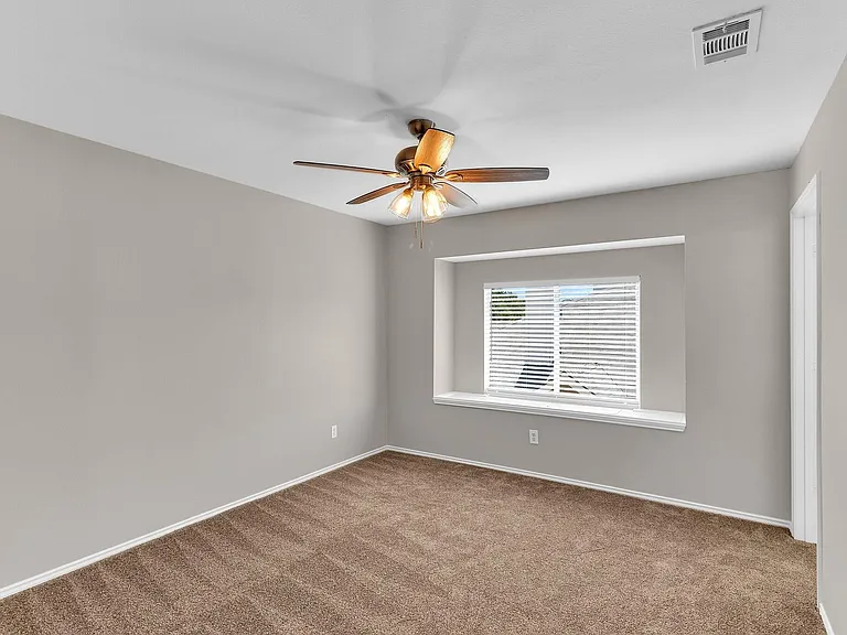4729 Woodhaven Ln — Photo 28