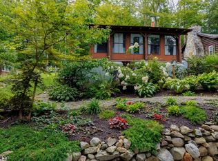 95 Lakeside Dr, Sussex, NJ 07461