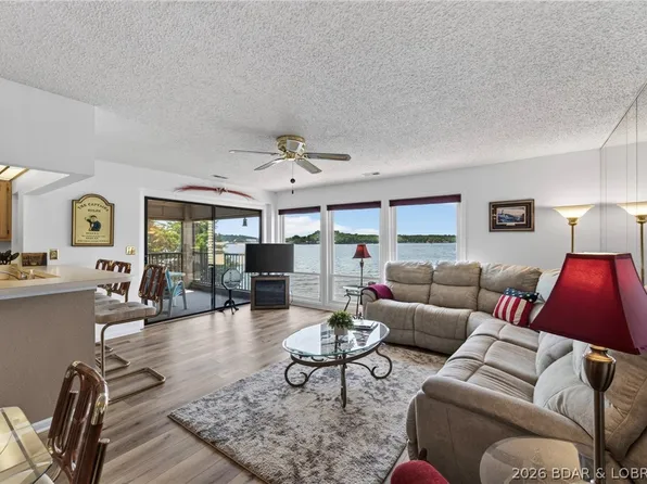 60 Branch Rd #212, Lake Ozark, MO 65049