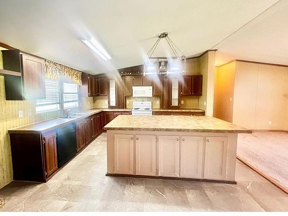 5th image of 1180 Wind Dr