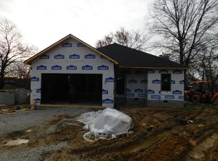 1634 Senator Ln, London, KY 40741