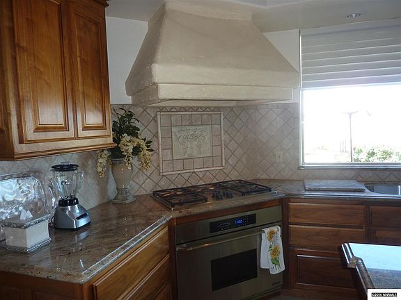 5th image of 1390 Hawkins Peak Ct
