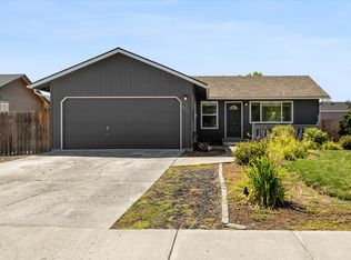 3016 SW Pumice Pl, Redmond, OR 97756