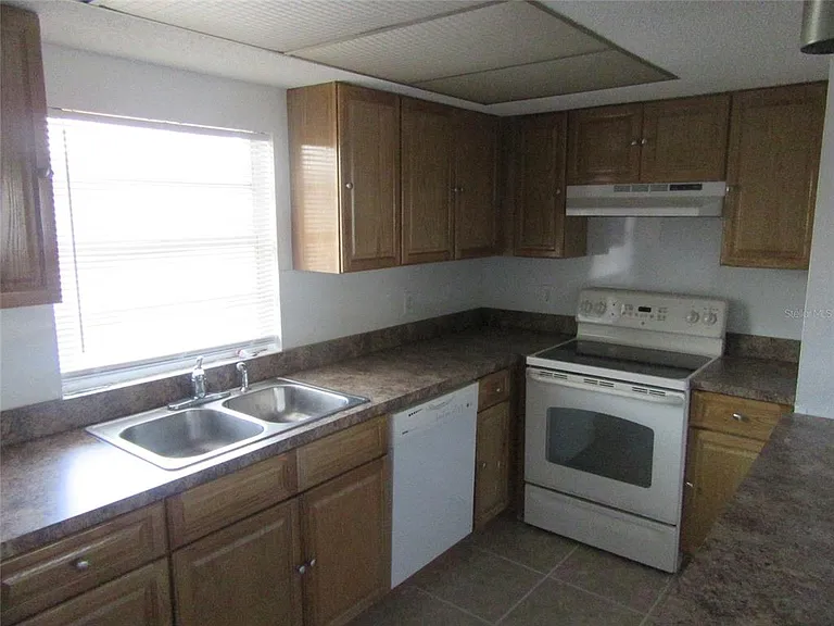 463 76th Ave N #3 — Photo 7