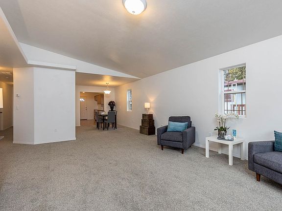 5th image of 4311 E 8th Ave