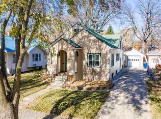 2026 W 3rd St, Waterloo, IA 50701