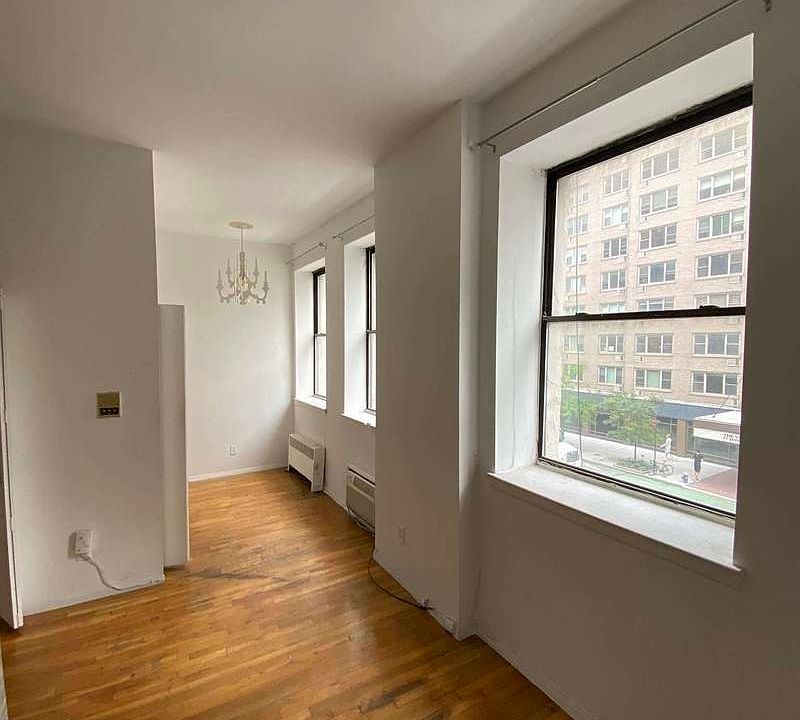 1st image of 64 7th Ave #2C