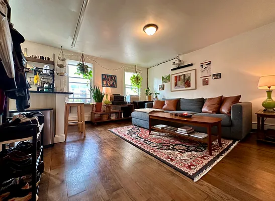 Rented by JB Mac Real Estate Inc. | media 18