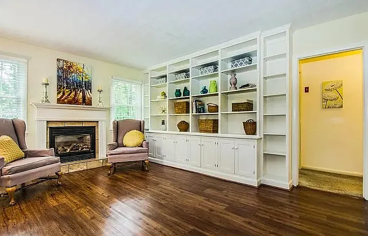 4 bed, 2.5 bath, 1830 sqft, $4,950 — Photo 4