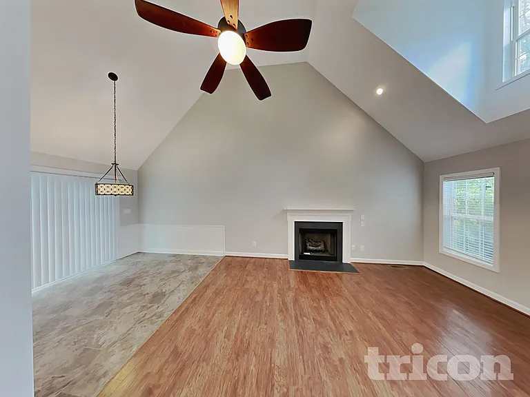449 College Blvd — Photo 2