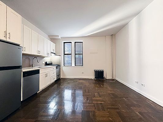 1st image of 580 Saint Nicholas Ave #22G