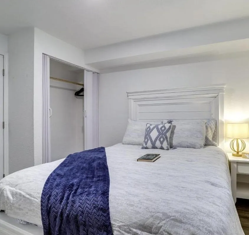 2 bed, 1.0 bath, 1200 sqft, $1,455 — Photo 2