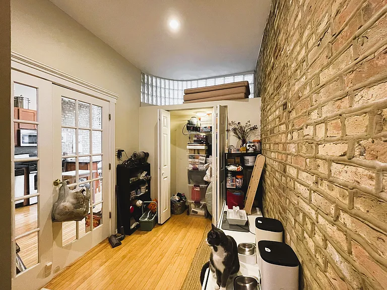 2032 W Homer St #2F — Photo 32
