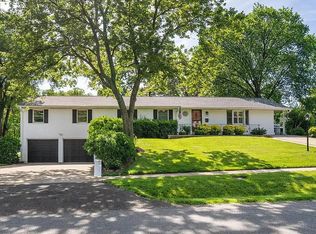 5101 Ampthill Dr, Alexandria, VA 22312