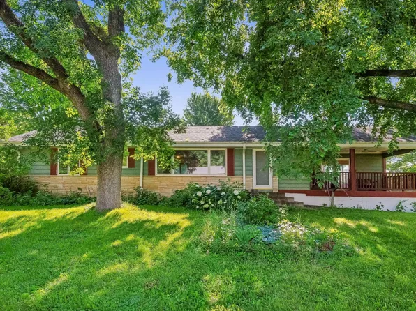 1720 Louisiana Ave N, Golden Valley, MN 55427