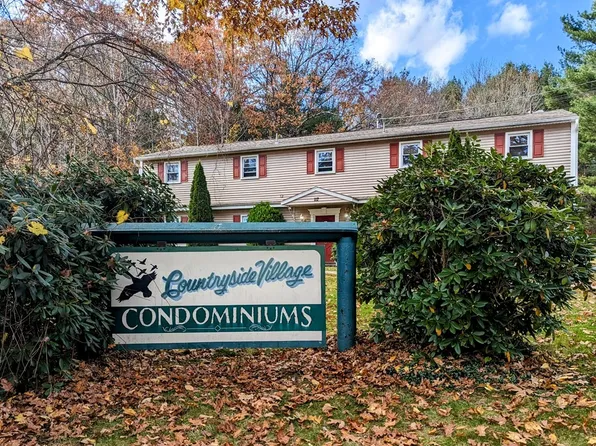 117 Stafford St APT 63, Charlton, MA 01507
