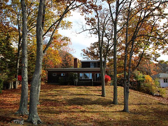 2nd image of 46 Lake Dr #46