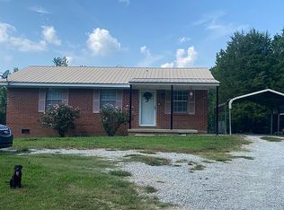 628 Fannie Crawford Rd, Darden, TN 38328