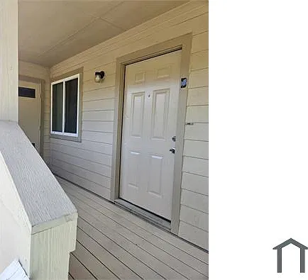 2 bed, 832 sqft, $1,350 — Photo 2