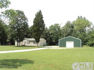 192 Fawn Ln, Brandenburg, KY 40108