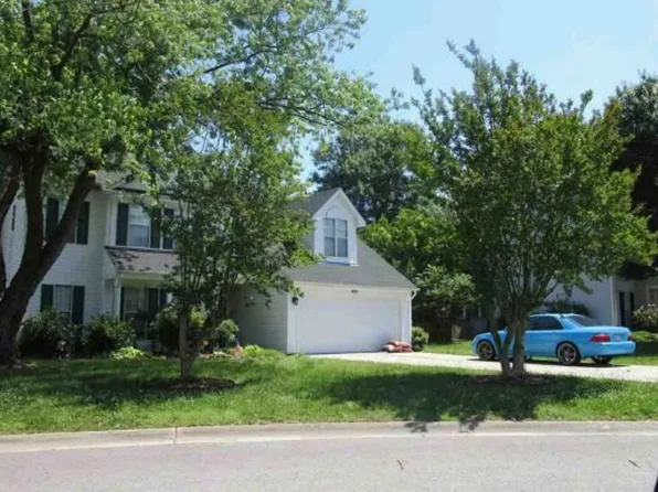 6402 Crosswinds Ct, Suffolk, VA 23435