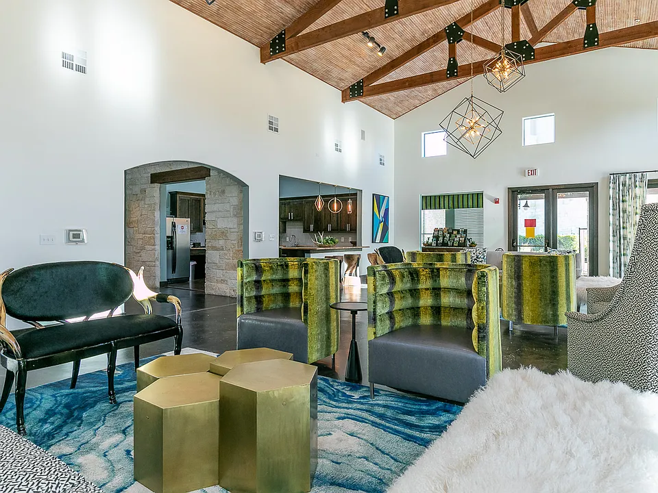 Dry Creek Ranch Apartments