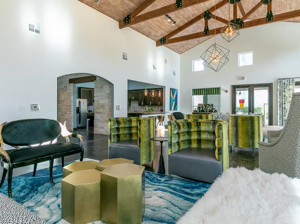 Dry Creek Ranch Apartments