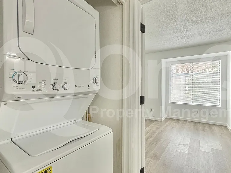 15601 N 30th St #5 — Photo 12