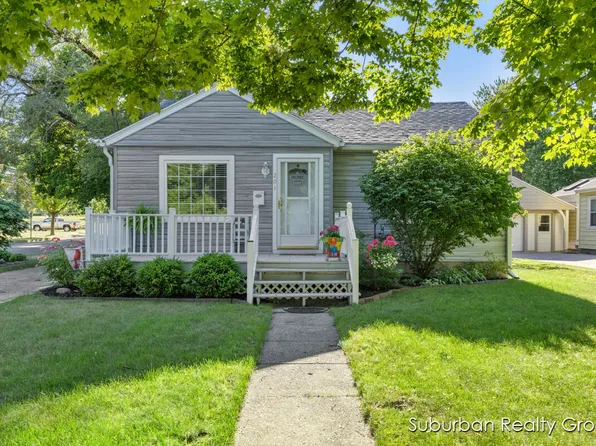 201 N Bower St, Greenville, MI 48838
