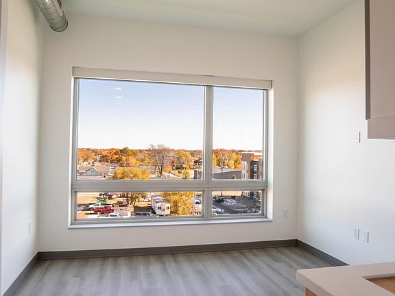 Residential Units offer lots of natural light, high ceilings, and views of the river, downtown, and the Boardman Lake.